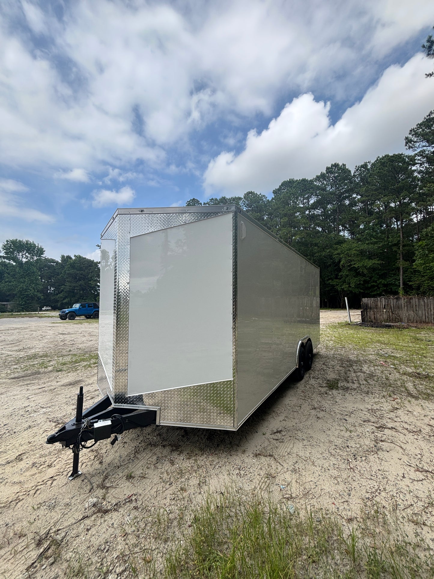 White STD 8.5x20 + 7'6 Interior