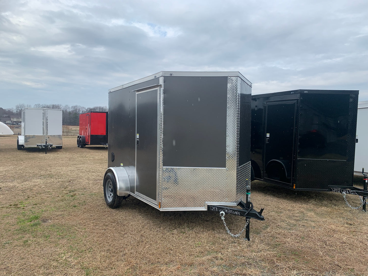6x8 Enclosed