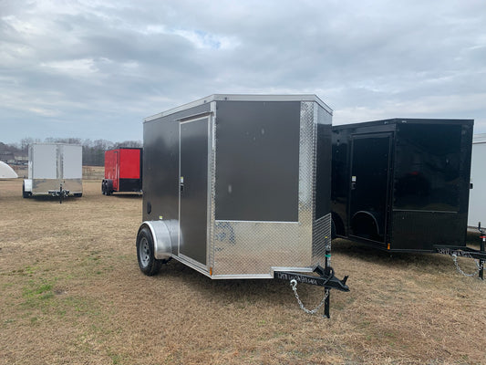 6x8 Enclosed
