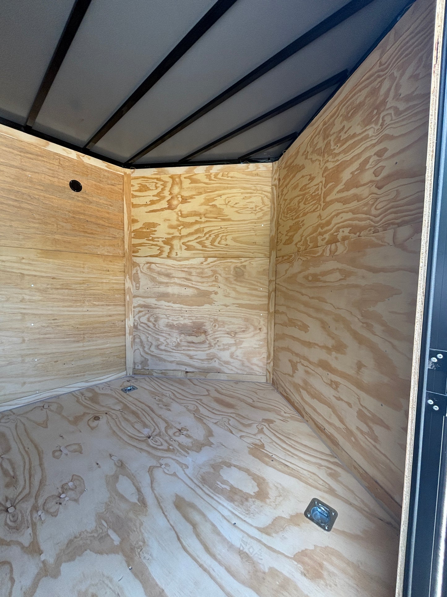 Black 8.5x20+7 Interior+Blackout+Wing with Escape Door