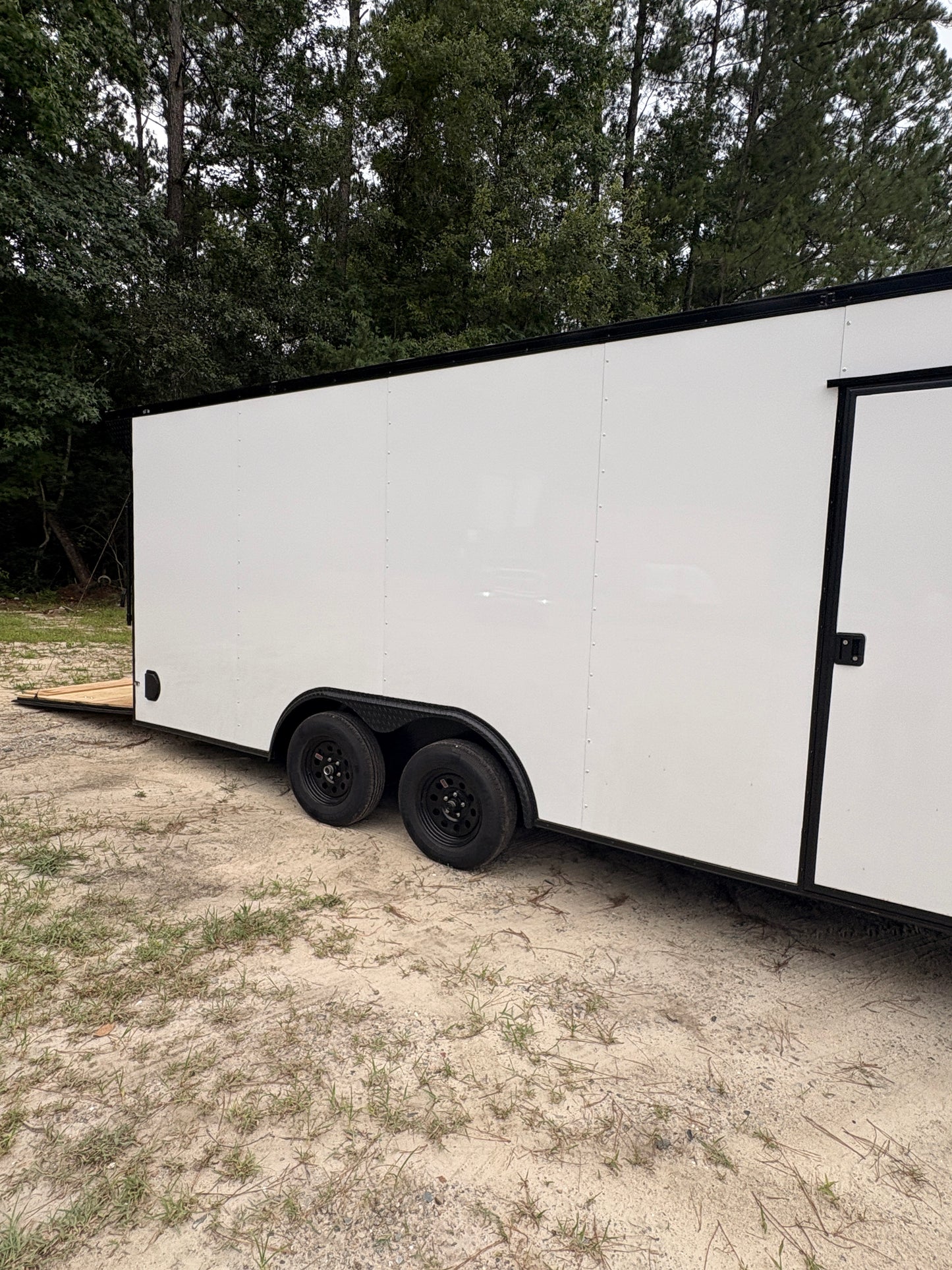 White 8.5x20 + 7' Interior + Blackout + Wing