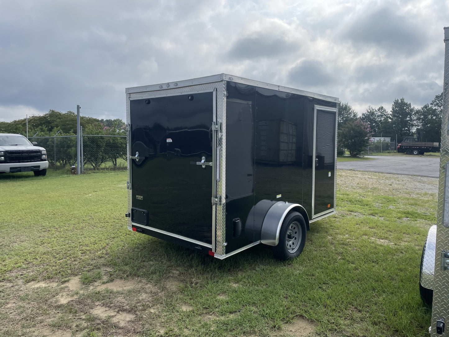 New 6x10 single axle