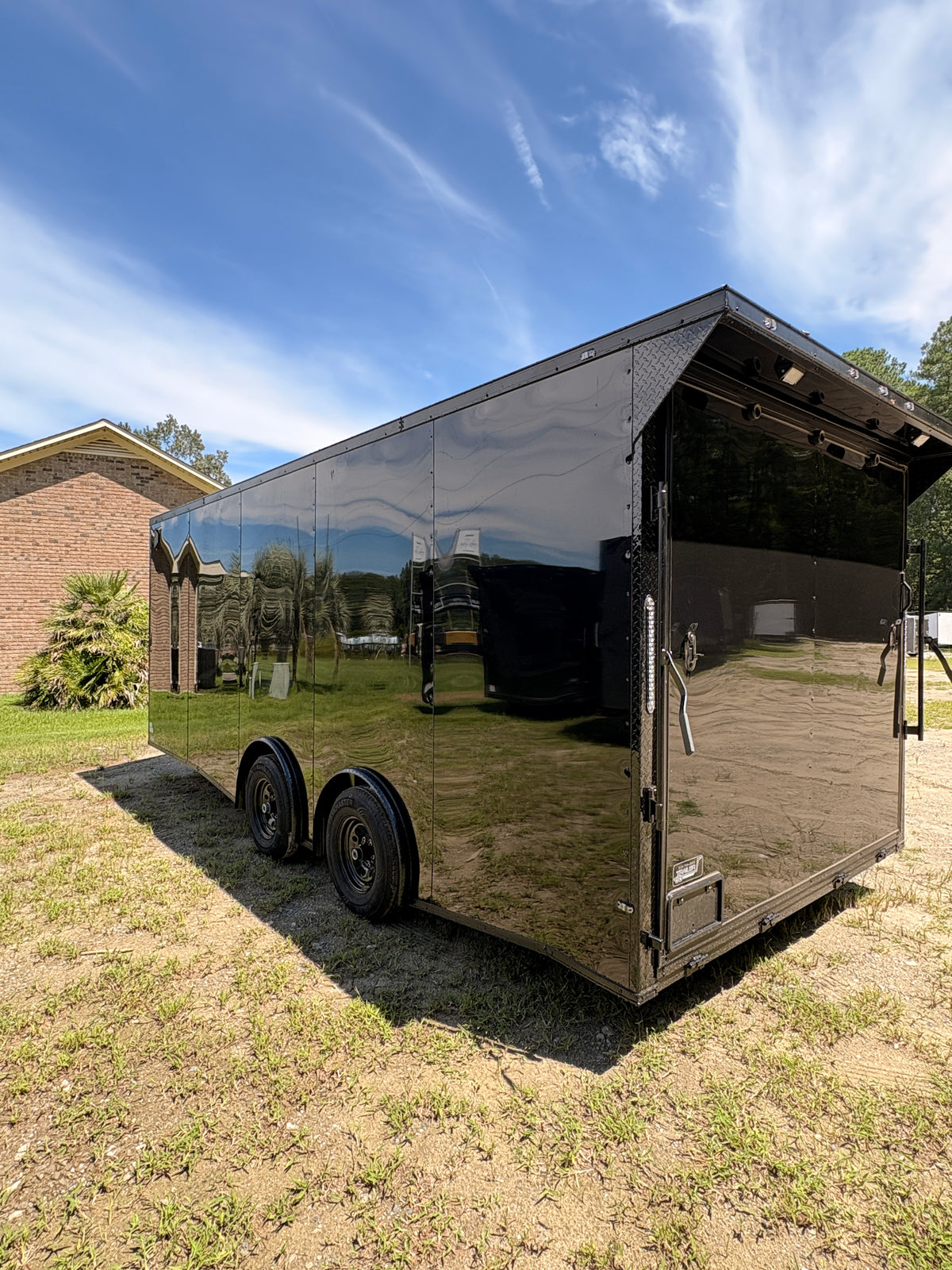 BLACK 8.5x20 + 7' Interior + Blackout + Wing
